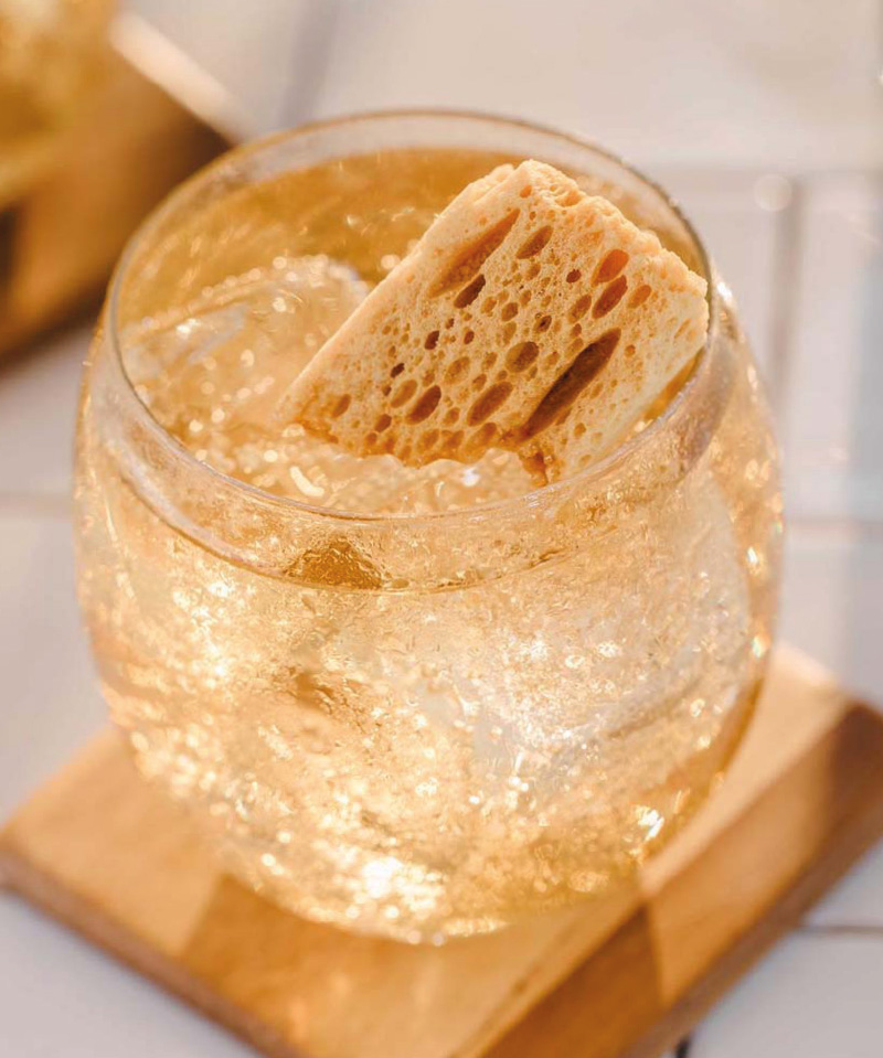 GIN & GINGER with Honeycomb